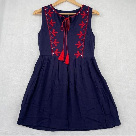 English Factory Embroidered Dress NWT XS - Picture 3 of 15